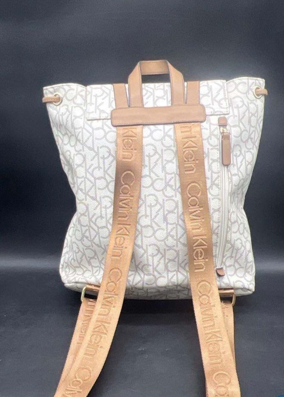 Calvin Klein Hudson Cargo Signature Backpack White Brown Monogram - Picture 2 of 5